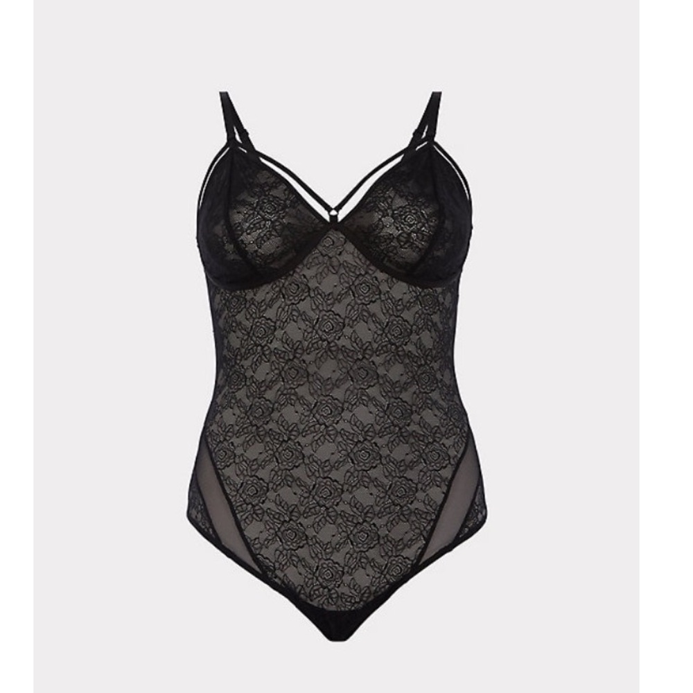 SEXY Torrid lace bodysuit blk size 0. So hot! NWOT